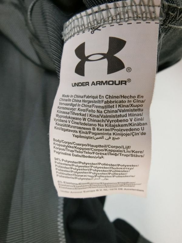 【美品】UNDER ARMOUR(アンダーアーマー) 半袖ハーフジップアップシャツ 黒xグレーボーダー レディース REGULAR ゴルフウェア 1808-0738 中古