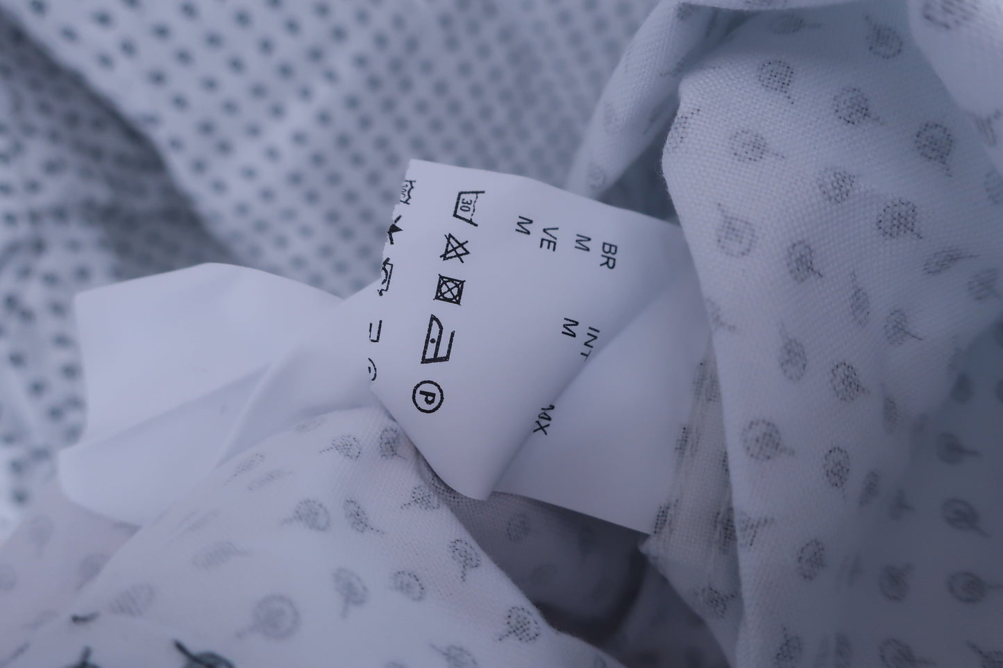 HUGO BOSS(ヒューゴボス) 長袖レギュラーフィットシャツ SLIM FIT 白 木柄 メンズ M A-5