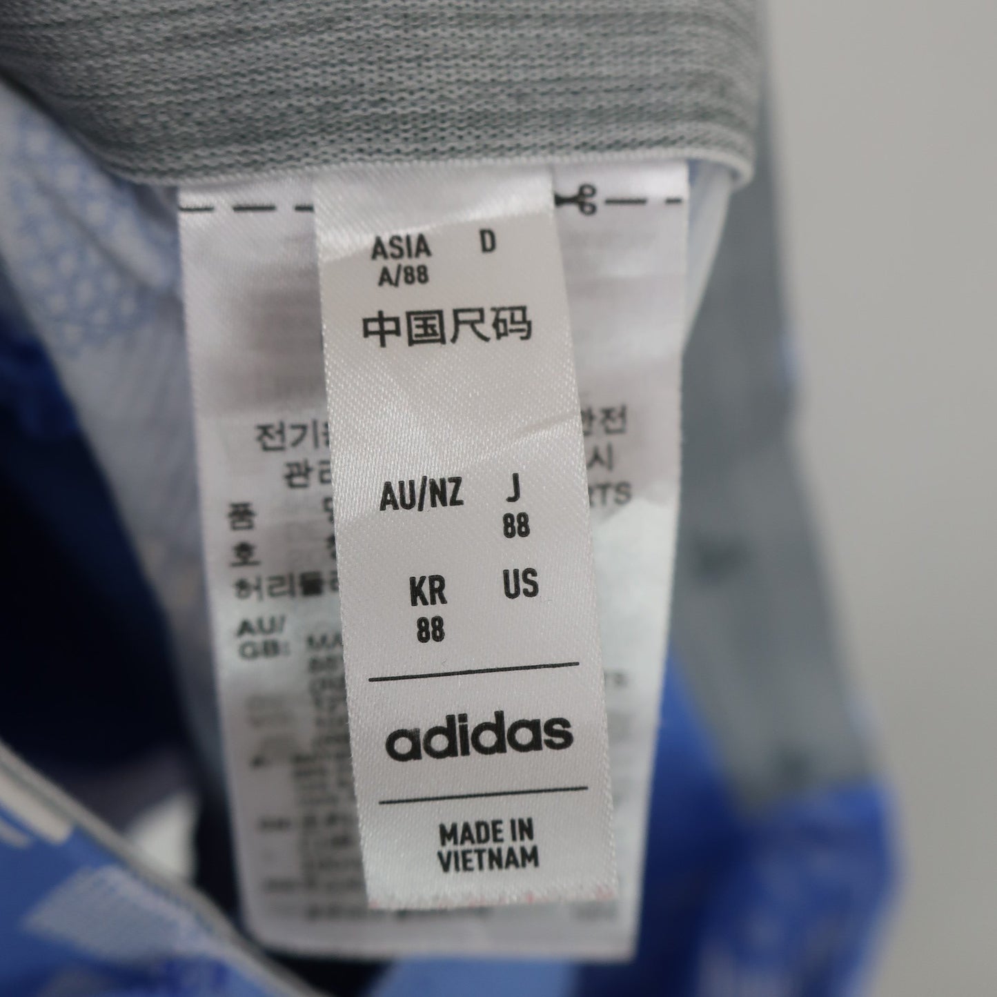 adidas(アディダス) ハーフパンツ 水色総柄 メンズ 88 A