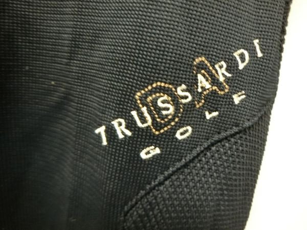 TRUSSARDI(トラサルディ) ハーフジップベスト 黒 レディース 40 A