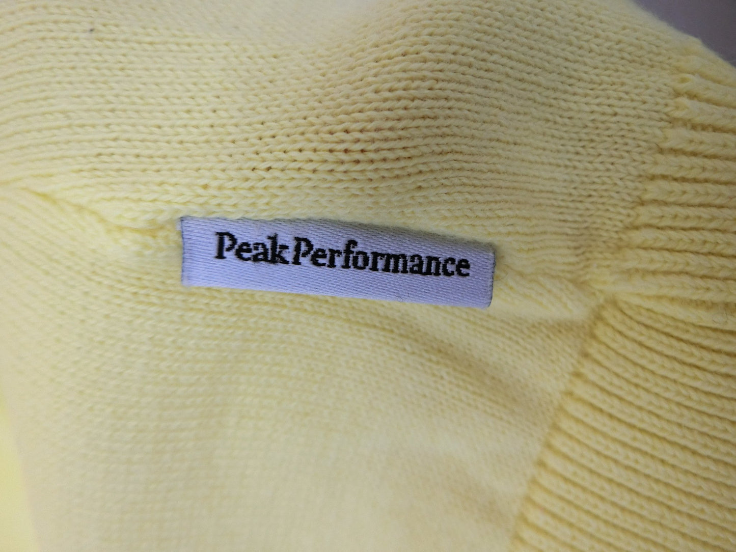 PeakPerformance ニットベスト 黄色紺総柄 メンズ S A