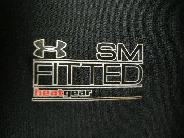 UNDER ARMOUR(アンダーアーマー) インナーシャツ 黒 メンズ SM B