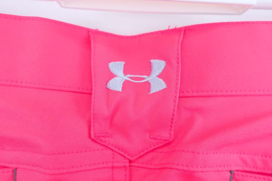 UNDER ARMOUR(アンダーアーマー) パンツ 赤 メンズ 79 B