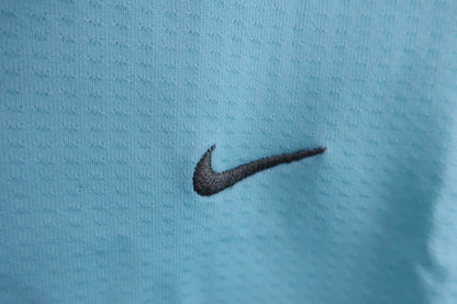 【美品】NIKE GOLF(ナイキゴルフ) ポロシャツ 水色 レディース M ゴルフ用品 2404-0516 中古