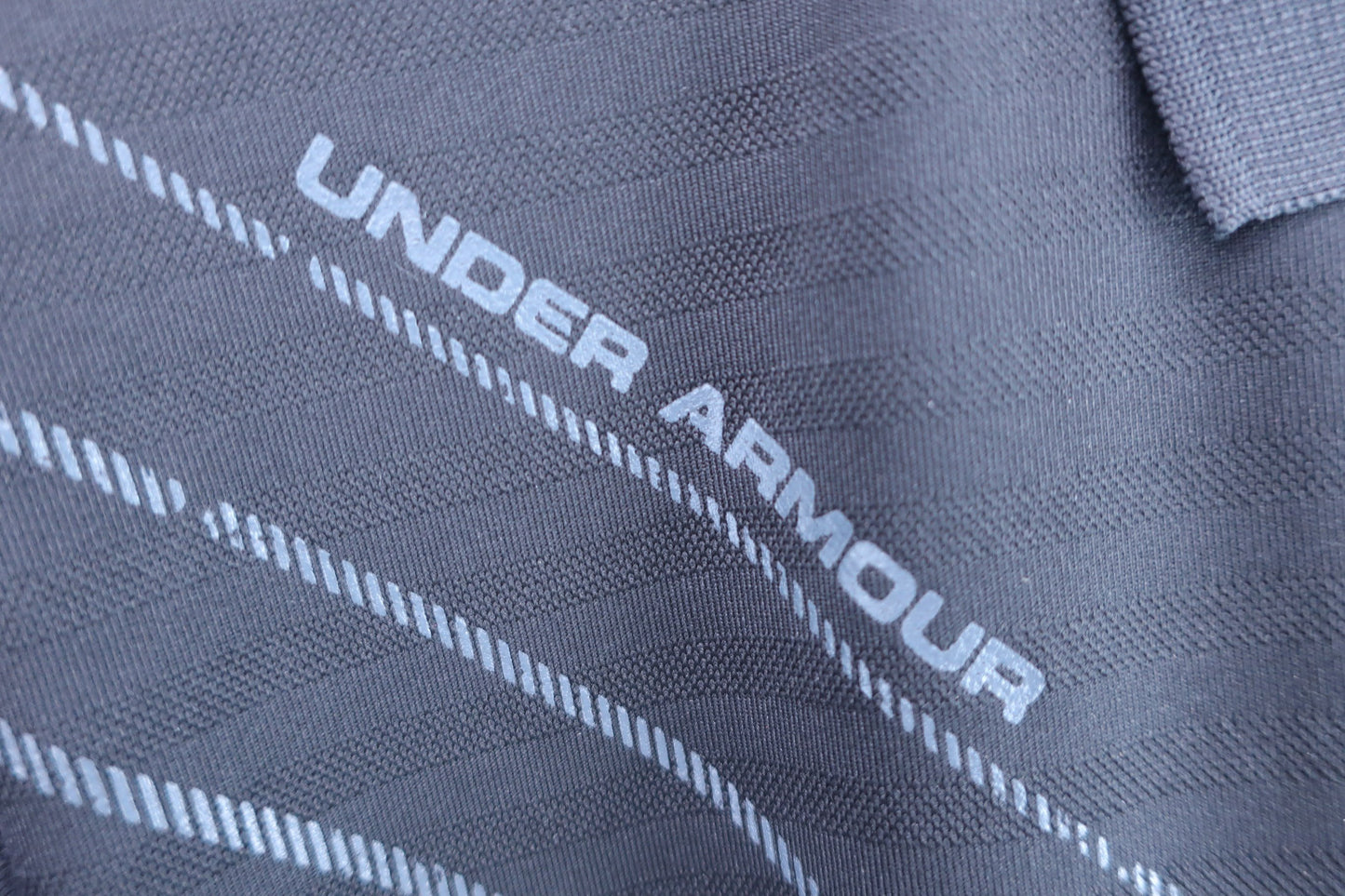 UNDER ARMOUR(アンダーアーマー) ポロシャツ 黒 メンズ MD A