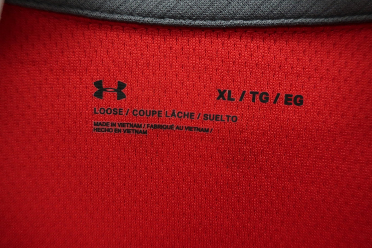 【未使用品】UNDER ARMOUR(アンダーアーマー) ポロシャツ 赤 メンズ XL ゴルフ用品 2406-0461 新品