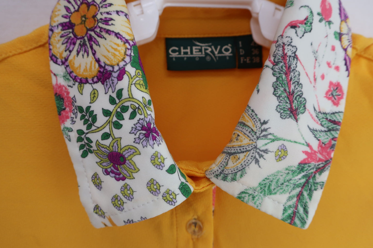 【美品】CHERVO SPORTS(シェルボスポーツ) ポロシャツ 黄橙 レディース 42 ゴルフ用品 2406-0557 中古
