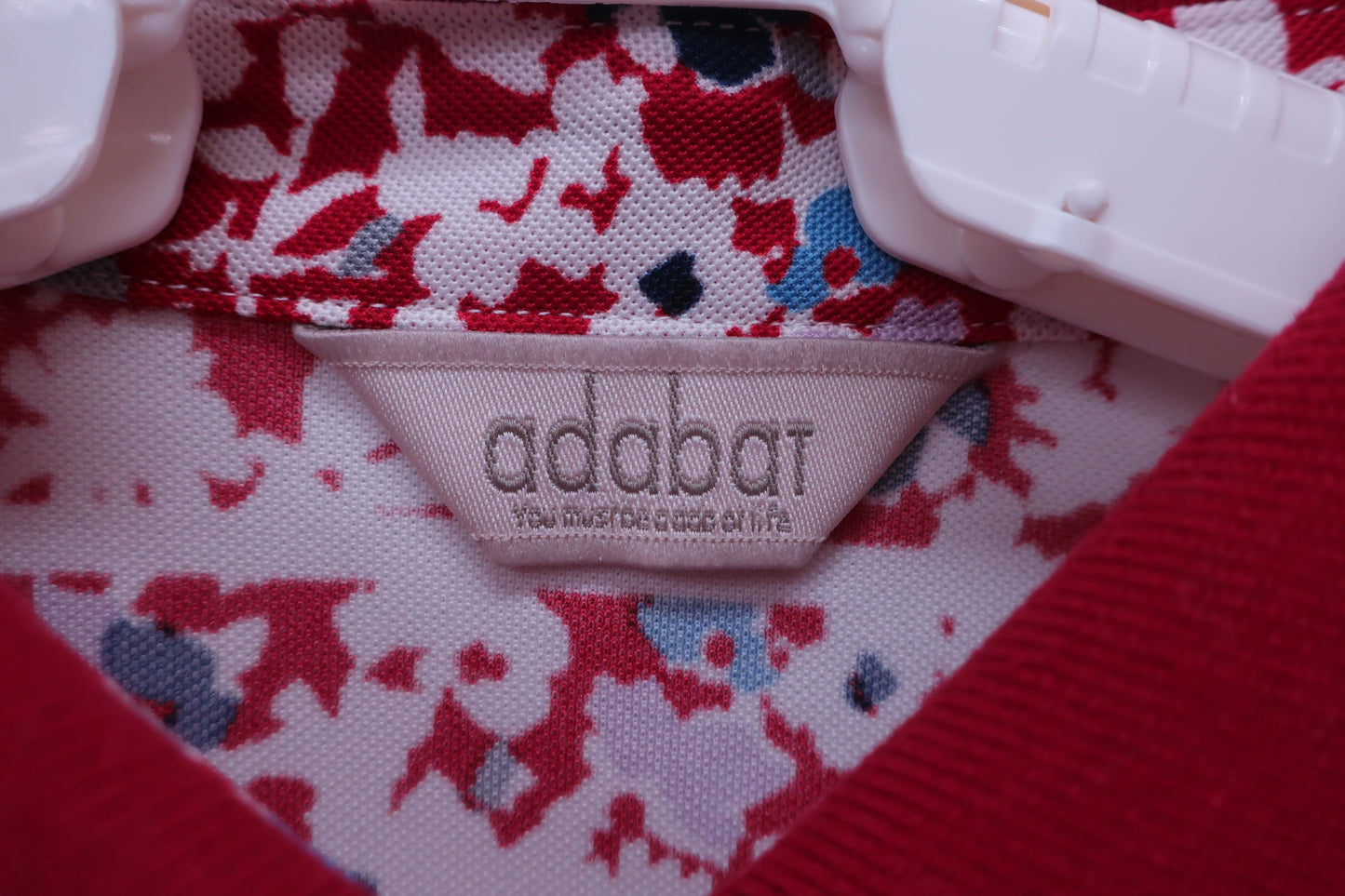 adabat(アダバット) ポロシャツ 白赤総柄 レディース 42 A