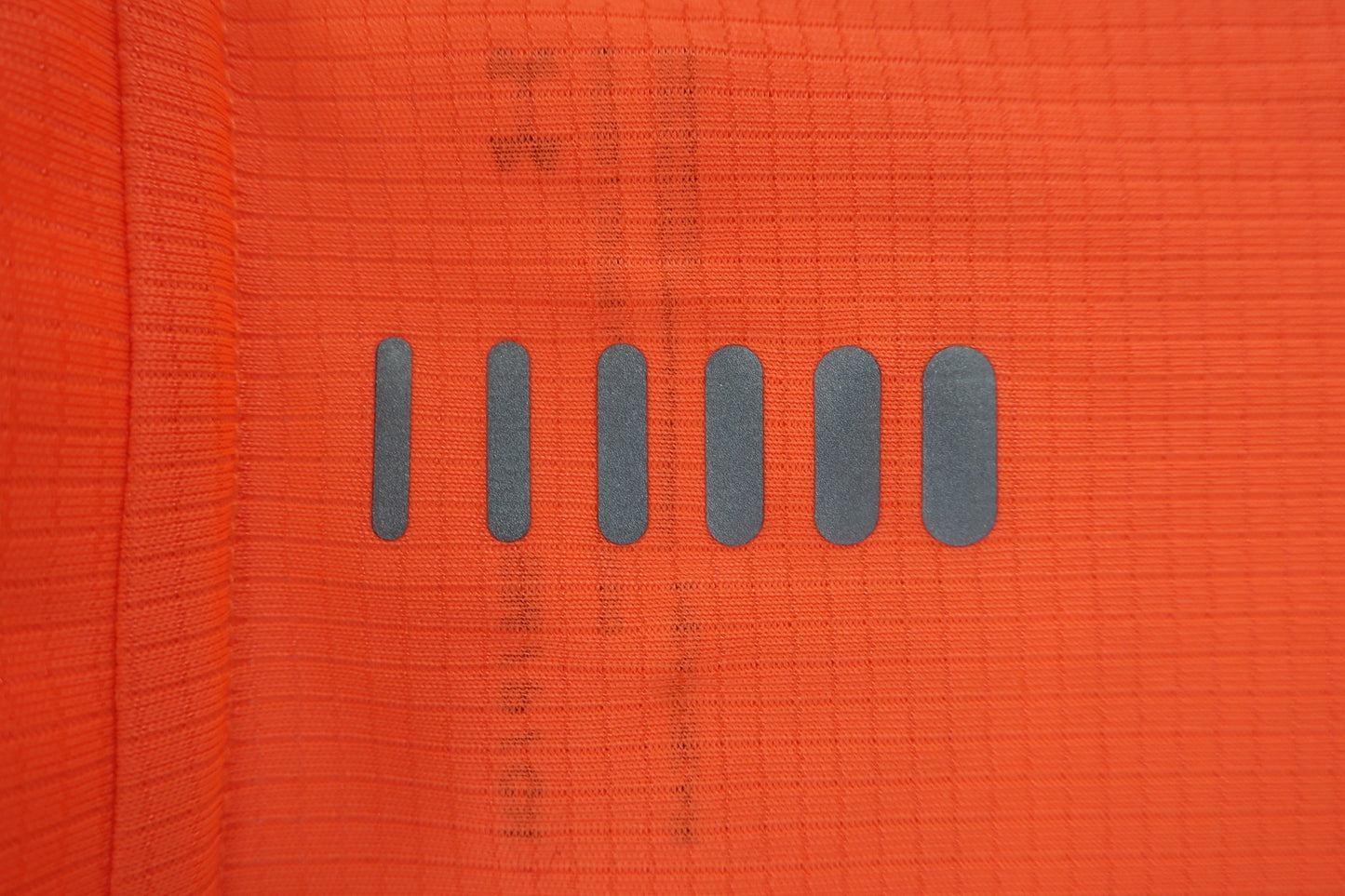 【美品】UNDER ARMOUR(アンダーアーマー) 長袖ハーフジップシャツ オレンジ メンズ SM ゴルフ用品 2408-0431 中古