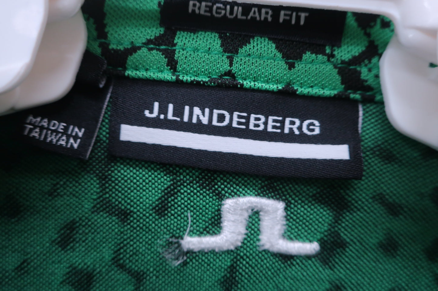 J.LINDEBERG(ジェイ リンドバーグ) ポロシャツ 緑黒総柄 メンズ S S