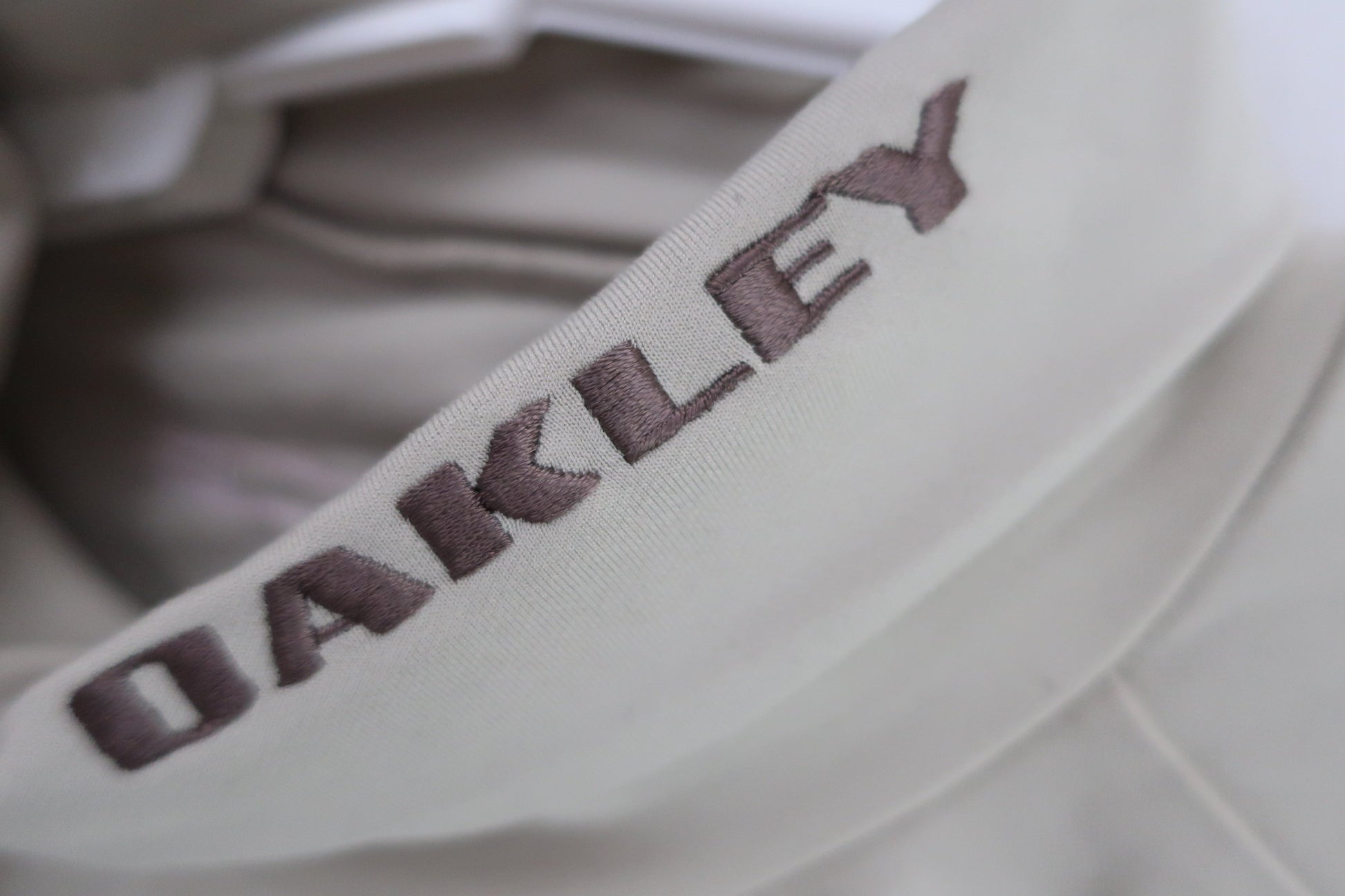 OAKLEY(オークリー) ハイネックシャツ ベージュ メンズ L A-2