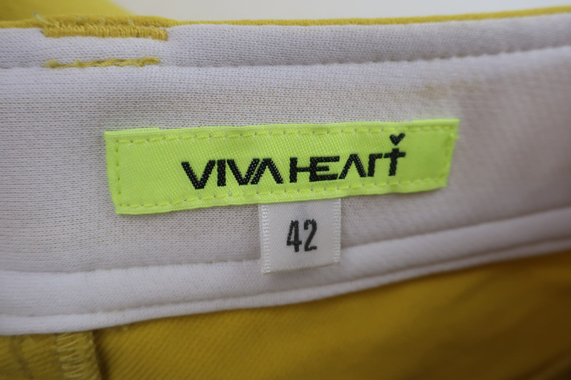 VIVA HEART(ビバハート) パンツ 黄色 レディース 42 B-6