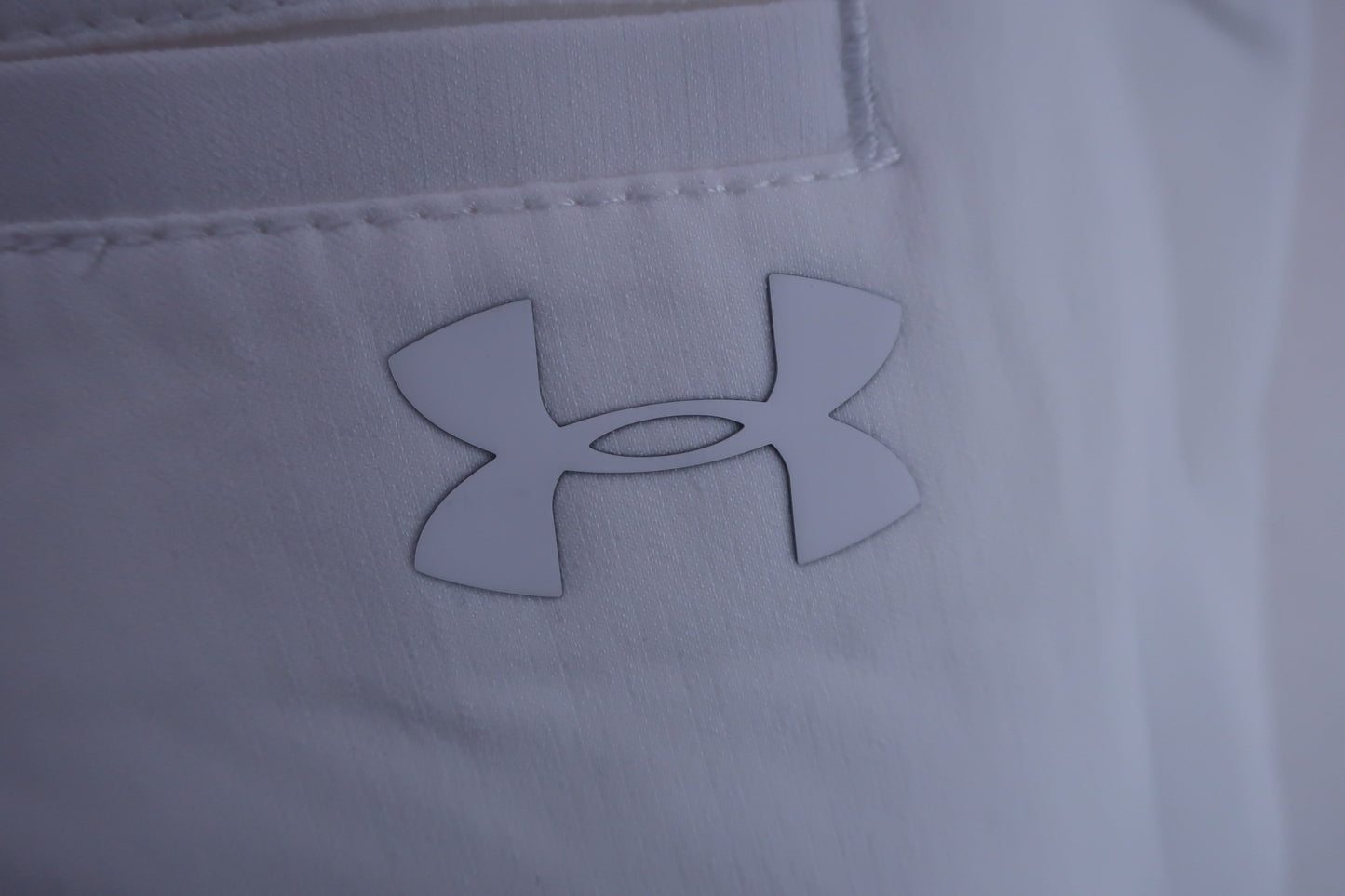 UNDER ARMOUR(アンダーアーマー) パンツ 白 メンズ 38/34 N-4