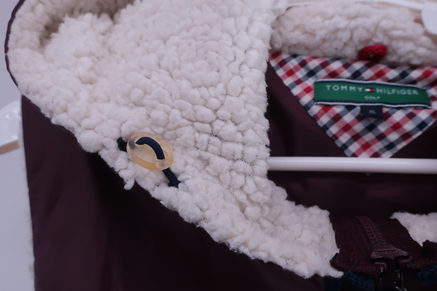 TOMMY HILFIGER GOLF(トミーヒルフィガーゴルフ) フード付きナイロンベスト ワインレッド メンズ XL B-4