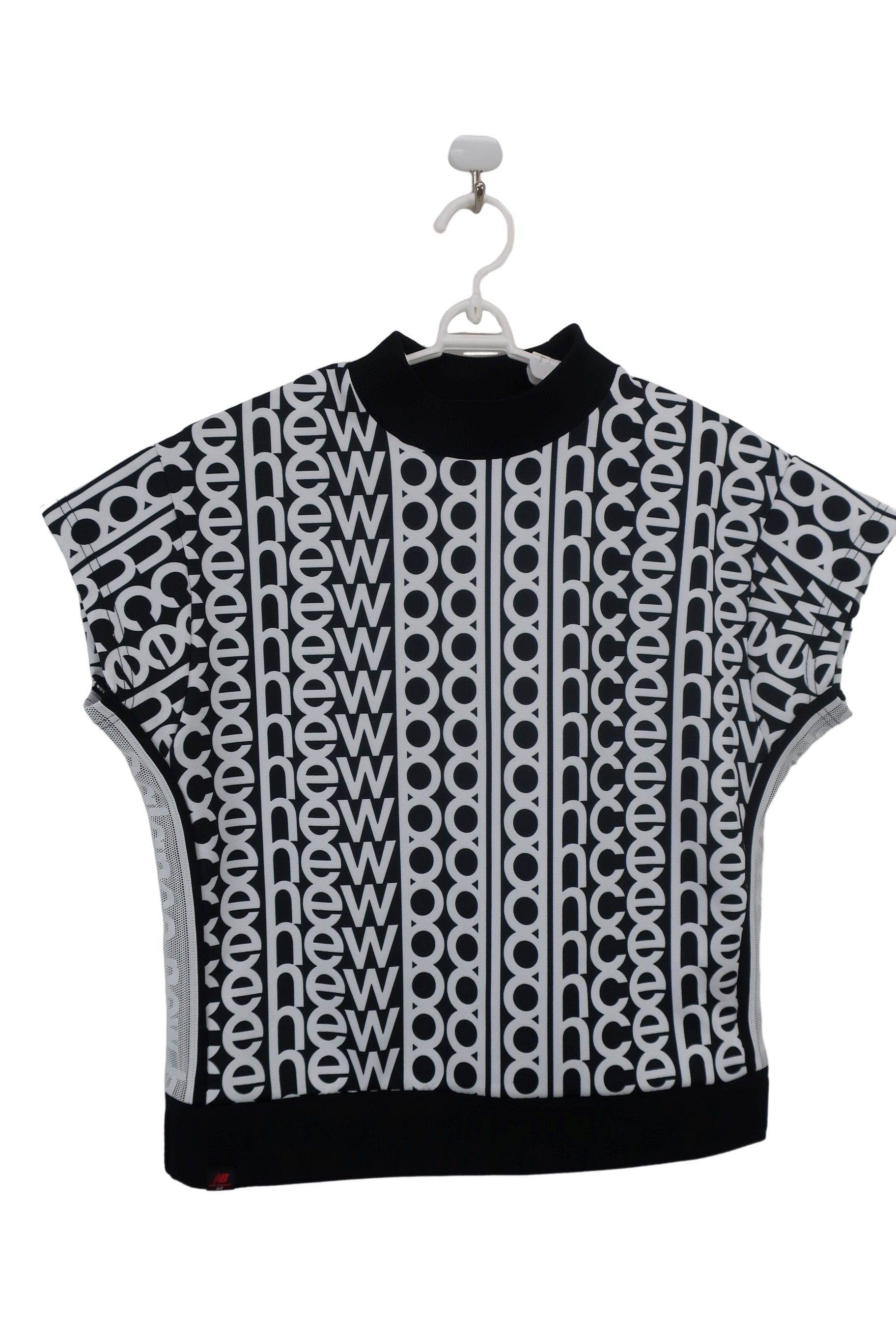 New Balance golf(ニューバランスゴルフ) ダンボールニットモックネックシャツ 黒白ロゴ文字柄 レディース 0 012-3164501 S-1