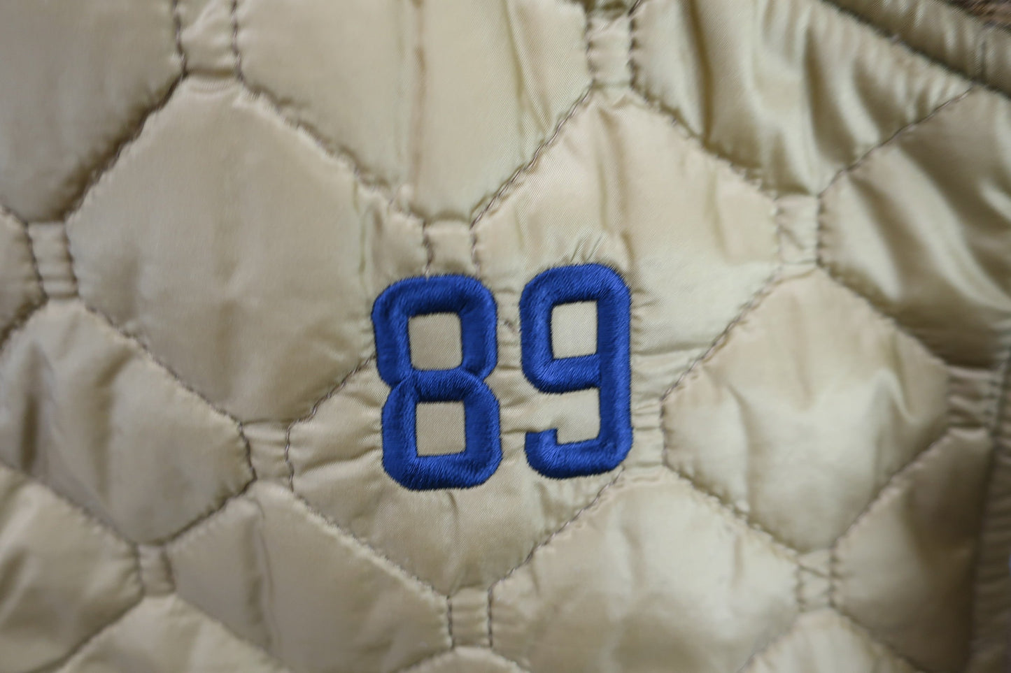 PEARLY GATES(パーリーゲイツ) ダウンベスト 黄土色 メンズ 5 053-258933 A-2