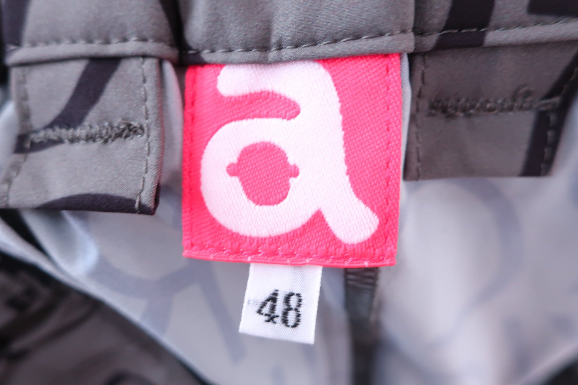 archivio(アルチビオ) パンツ カーキロゴ文字柄 メンズ 48 A027914 B-5