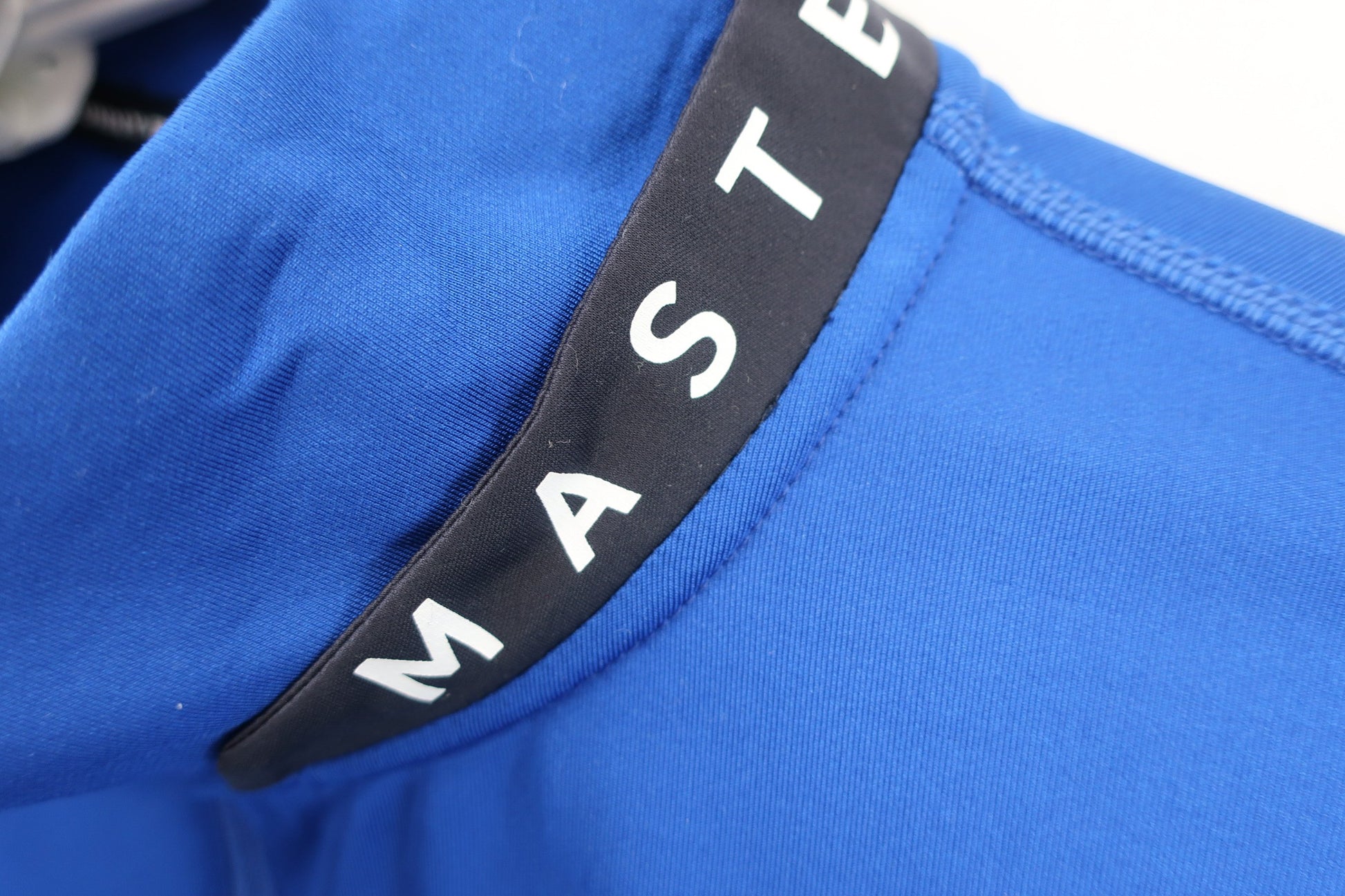 MASTER BUNNY EDITION(マスターバニーエディション) 長袖ハーフジップシャツ 青 メンズ 6 758-0266003 A-3