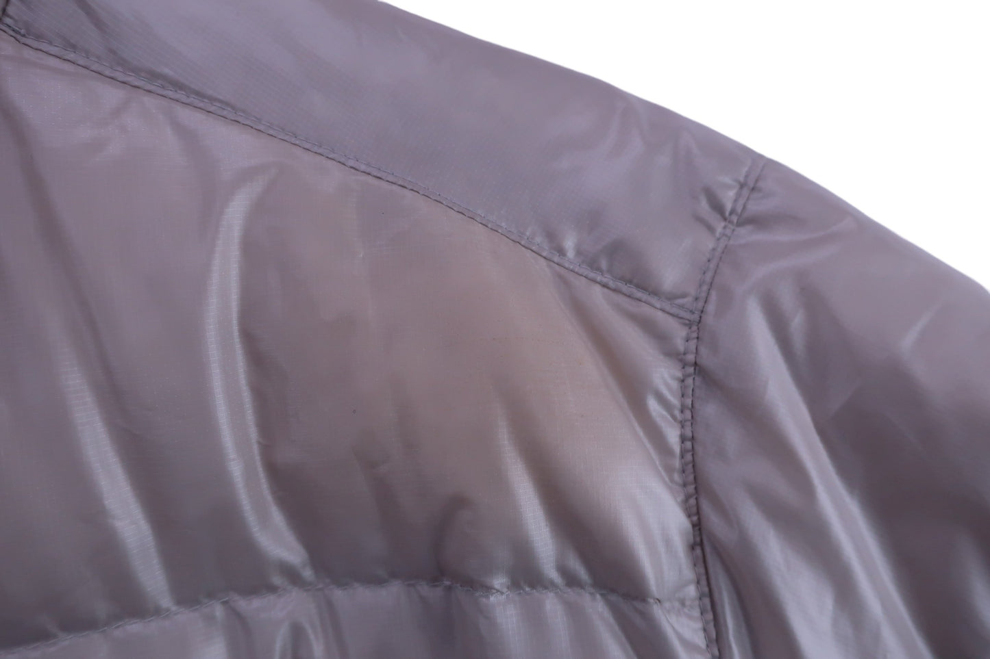 TIGORA(ティゴラ) 半袖ダウンジャケット クリーム色 メンズ L B-4