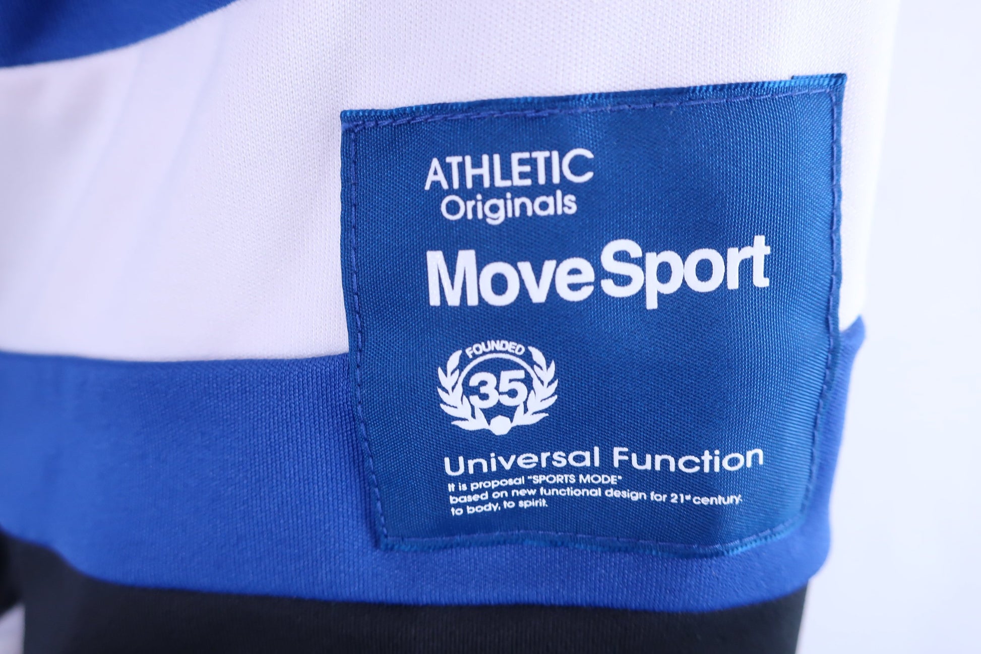 DESCENTE(デサント) フルジップブルゾン 青白黒 メンズ O A-3