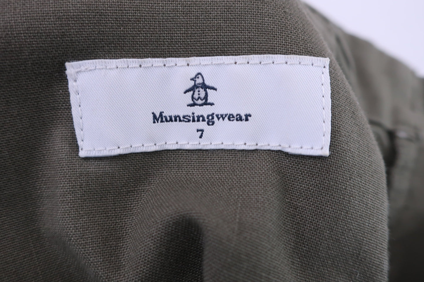 Munsingwear(マンシングウェア) パンツ カーキ レディース 7 B-4