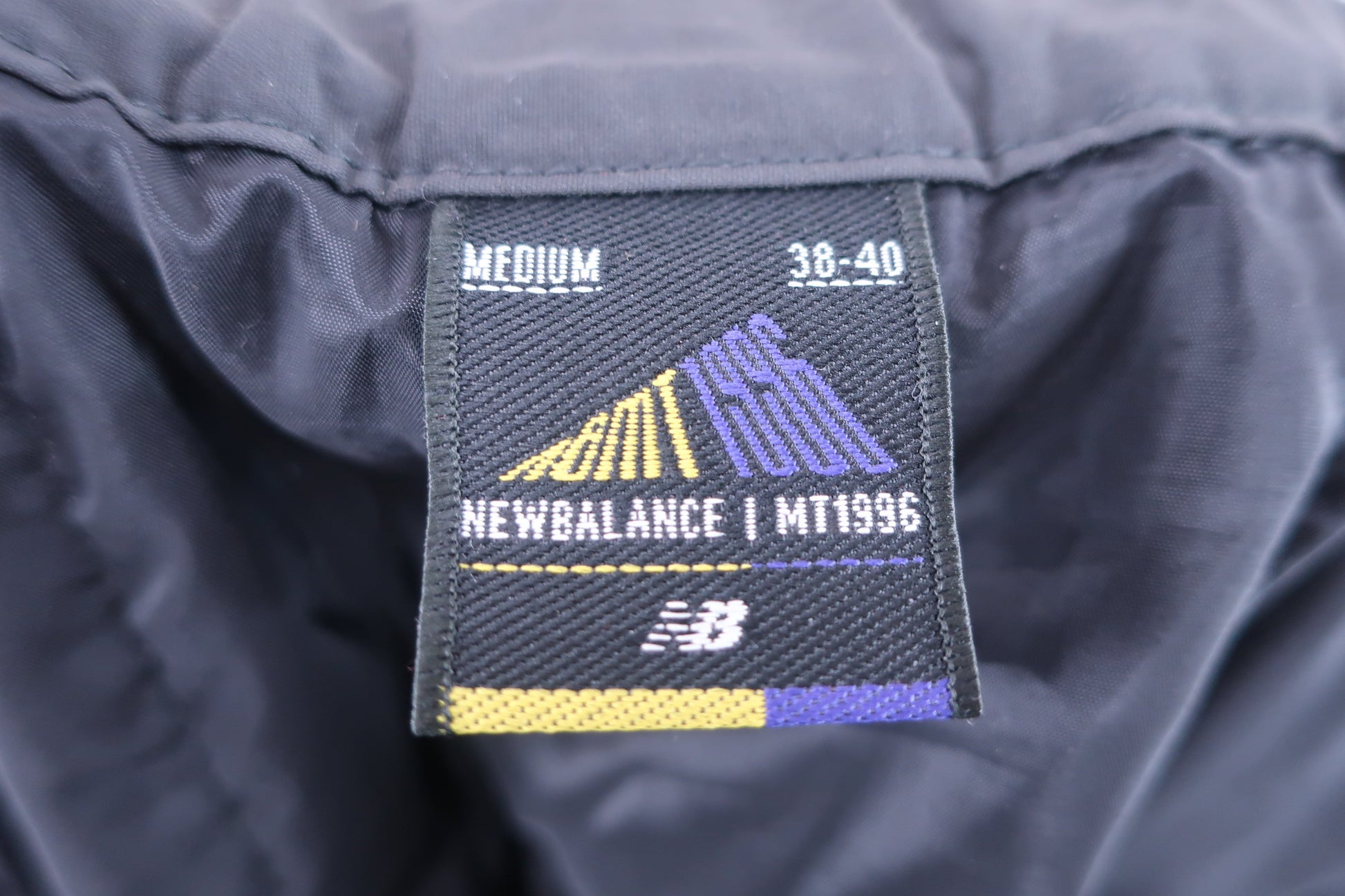 New Balance golf(ニューバランスゴルフ) ナイロン巻きスカート 黒 レディース M A-8