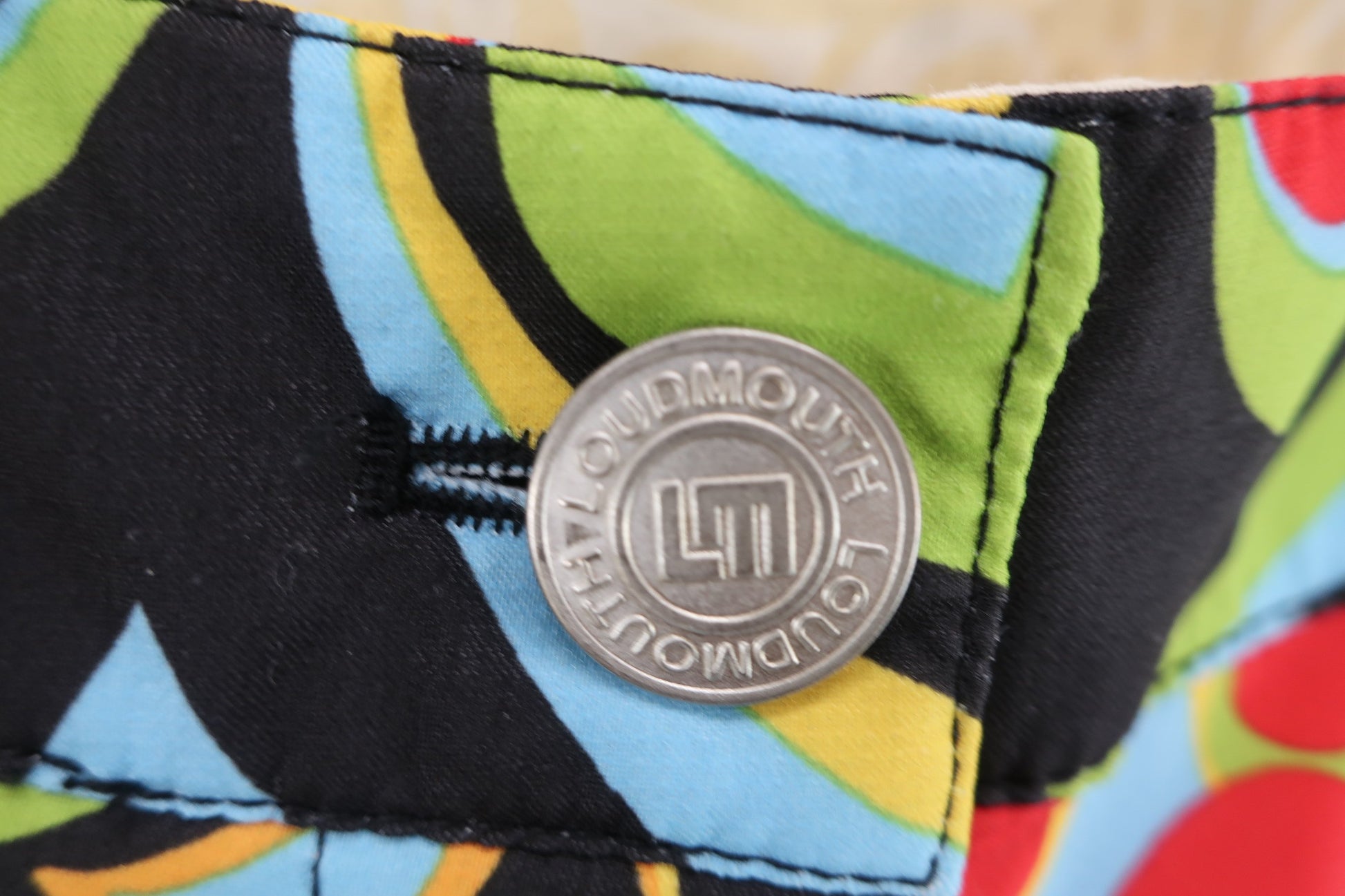 LOUDMOUTH(ラウドマウス) パンツ 黒カラフル総柄 レディース S B-2