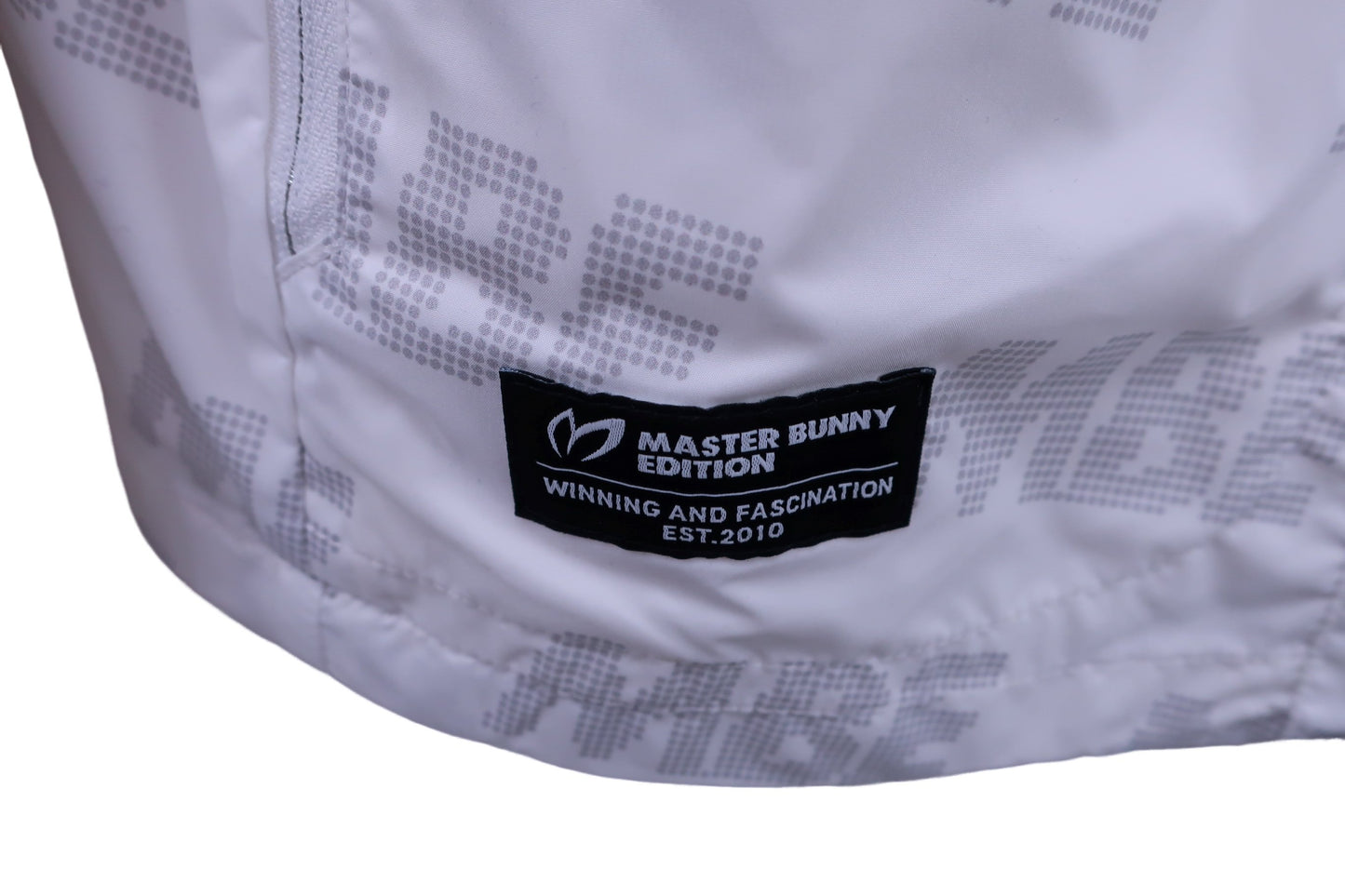 MASTER BUNNY EDITION(マスターバニーエディション) ウィンドブレーカー 白グレーロゴ柄 メンズ 4 758-0120303 N-5