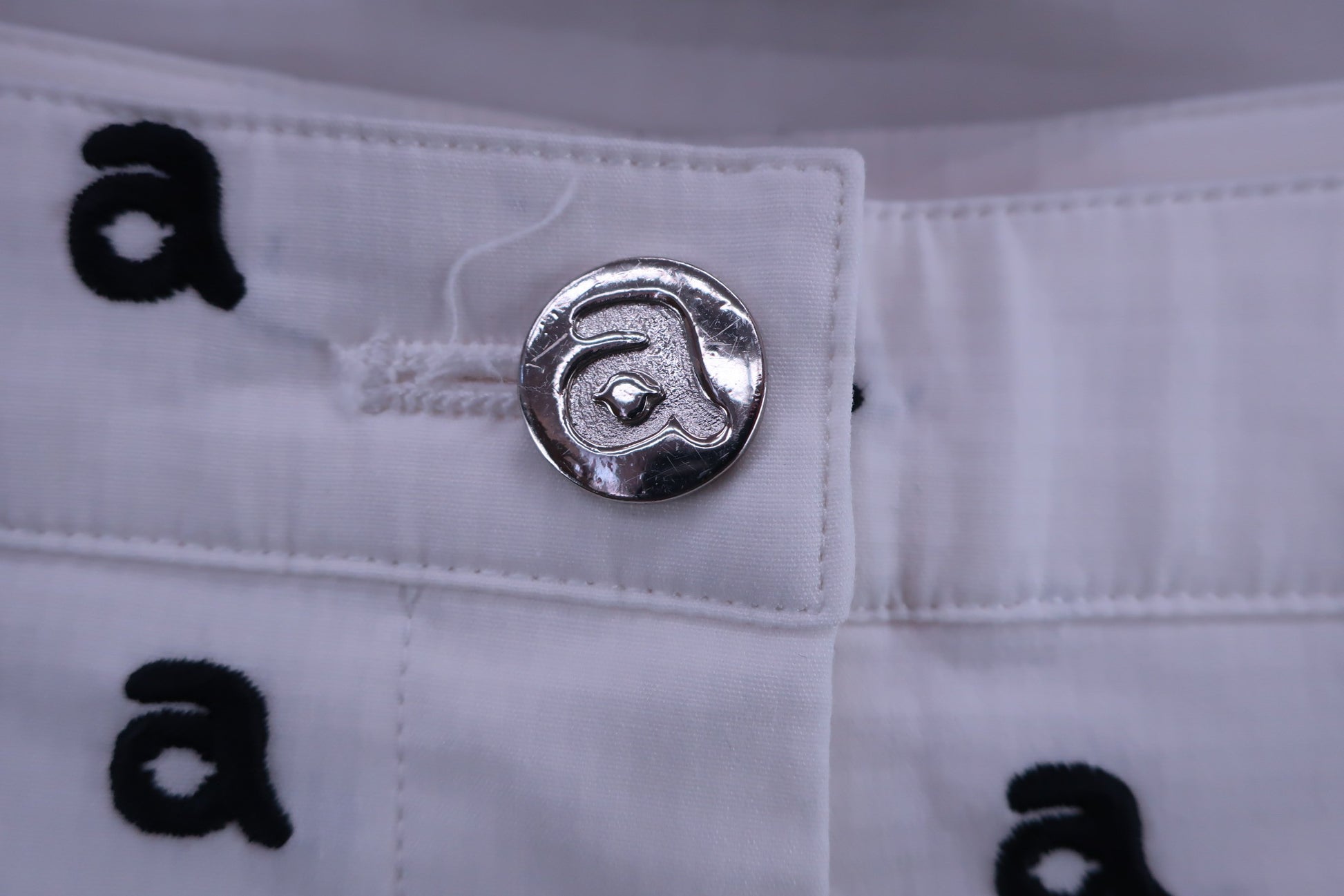 archivio(アルチビオ) ショートパンツ 白ロゴ柄 レディース 40 A757225 A-2