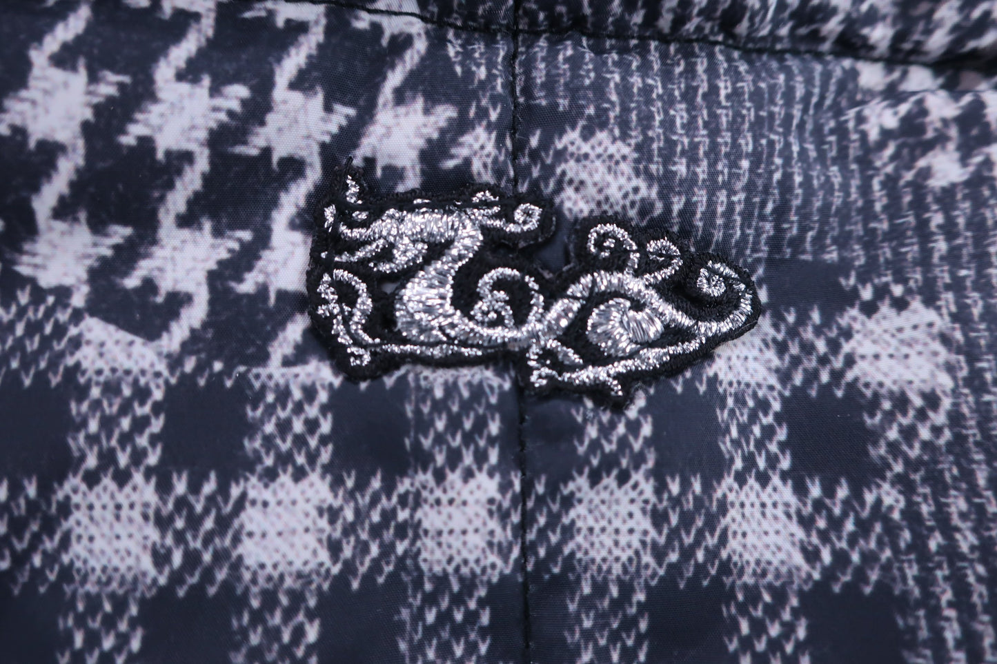 Dance With Dragon(ダンスウィズドラゴン) ナイロンベスト 白黒総柄 メンズ 3 D2-530700 A-2