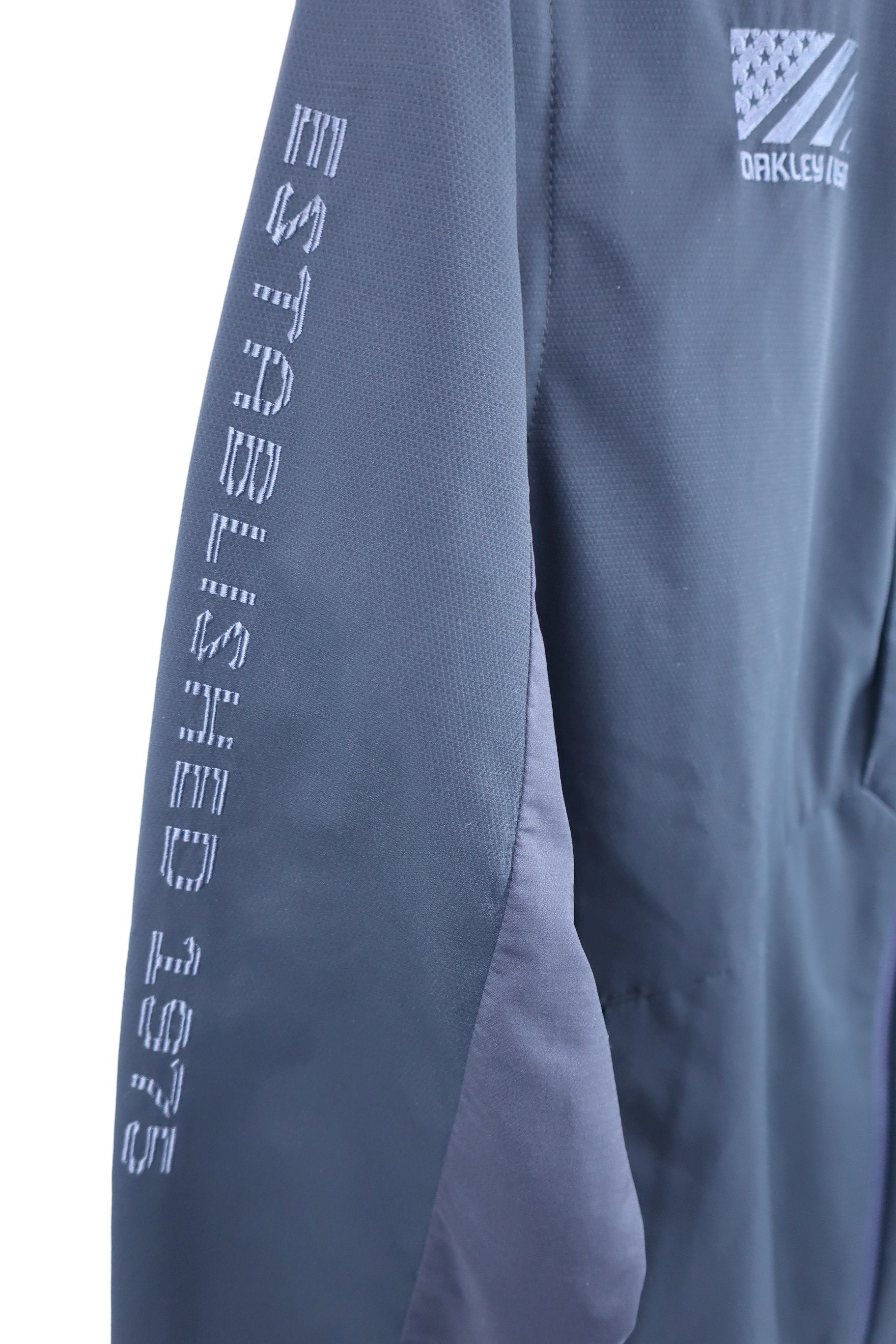 OAKLEY(オークリー) フルジップジャケット 黒 メンズ M A-4