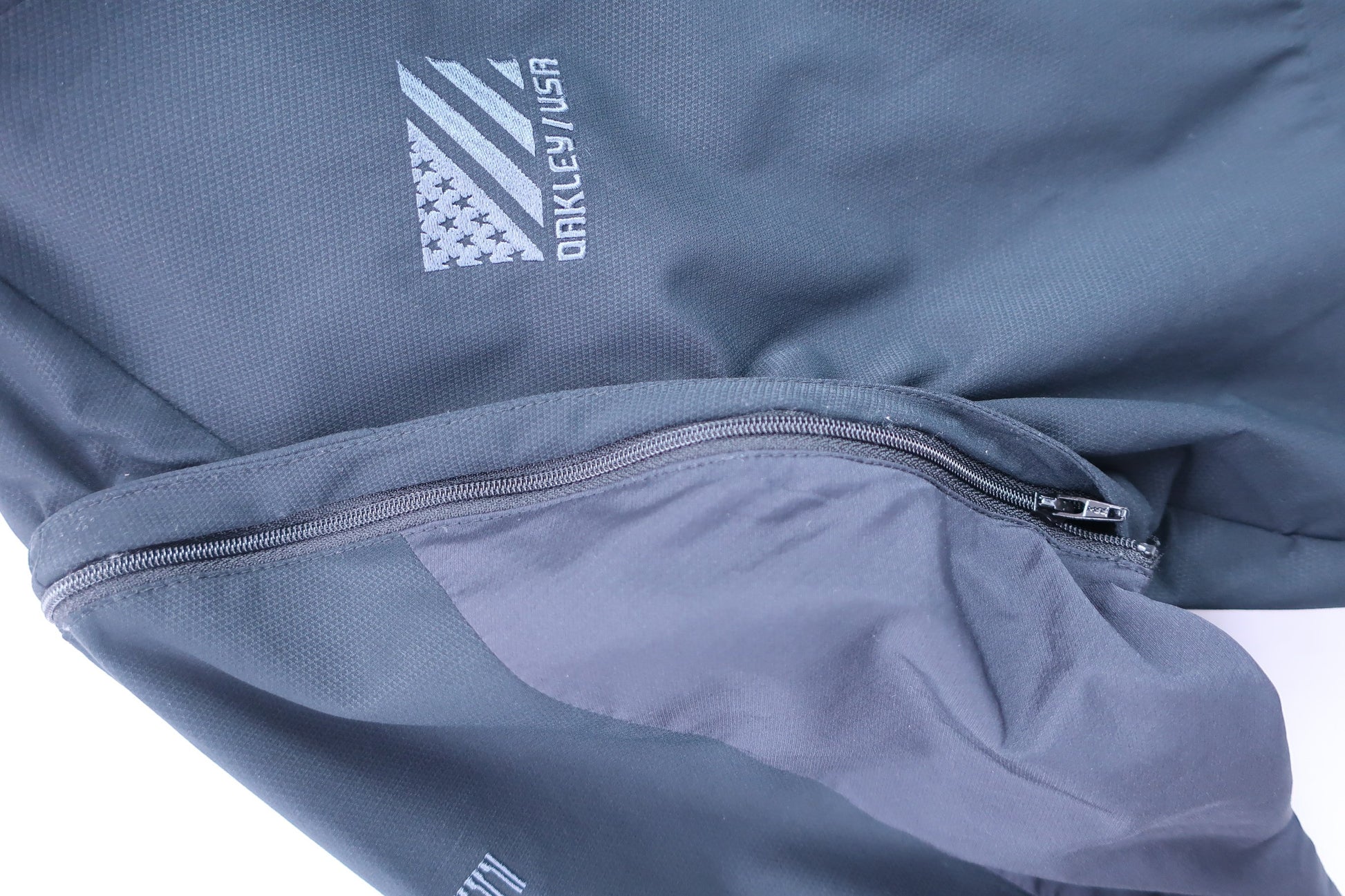 OAKLEY(オークリー) フルジップジャケット 黒 メンズ M A-8