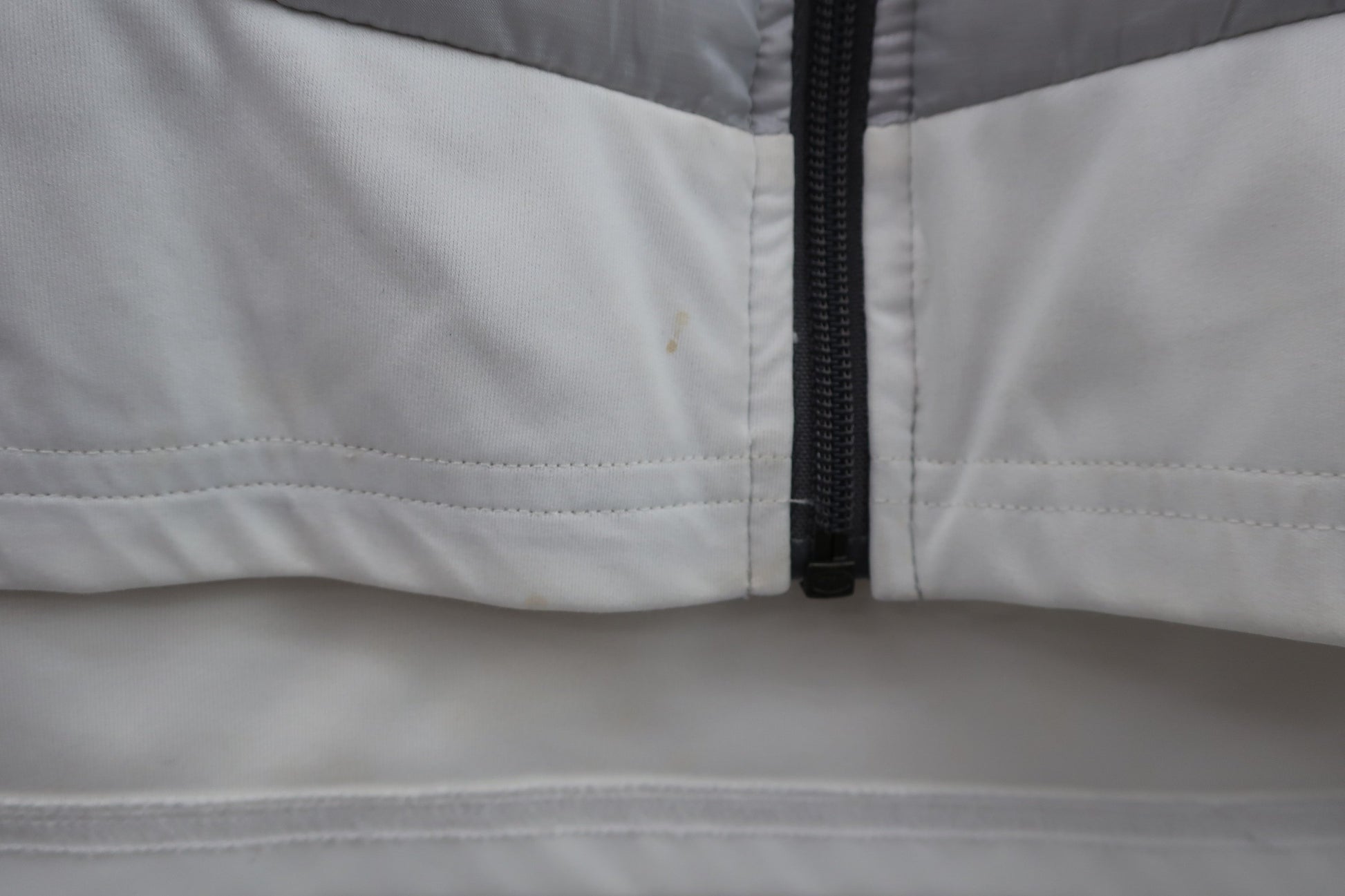 MIZUNO(ミズノ) ダウンベスト シルバー白 メンズ XL A-2