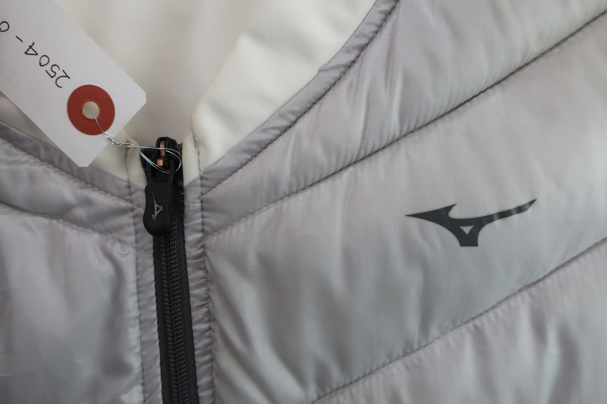 MIZUNO(ミズノ) ダウンベスト シルバー白 メンズ XL A-7