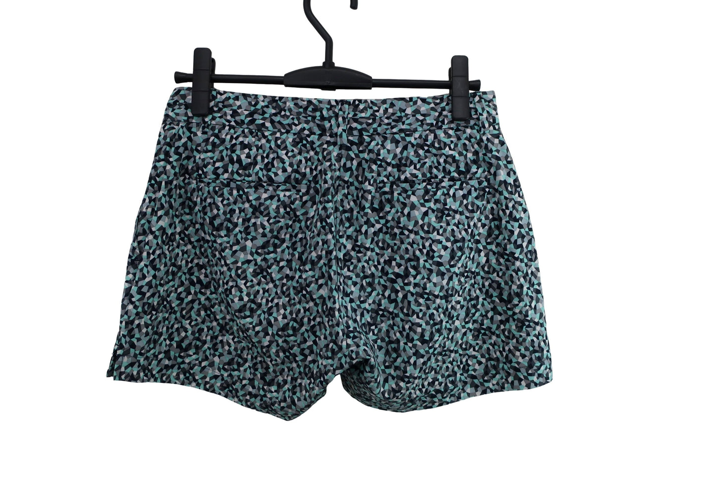 J.LINDEBERG(ジェイ リンドバーグ) ショートパンツ 黒白グレー緑総柄 レディース 27 072-05442 A-4