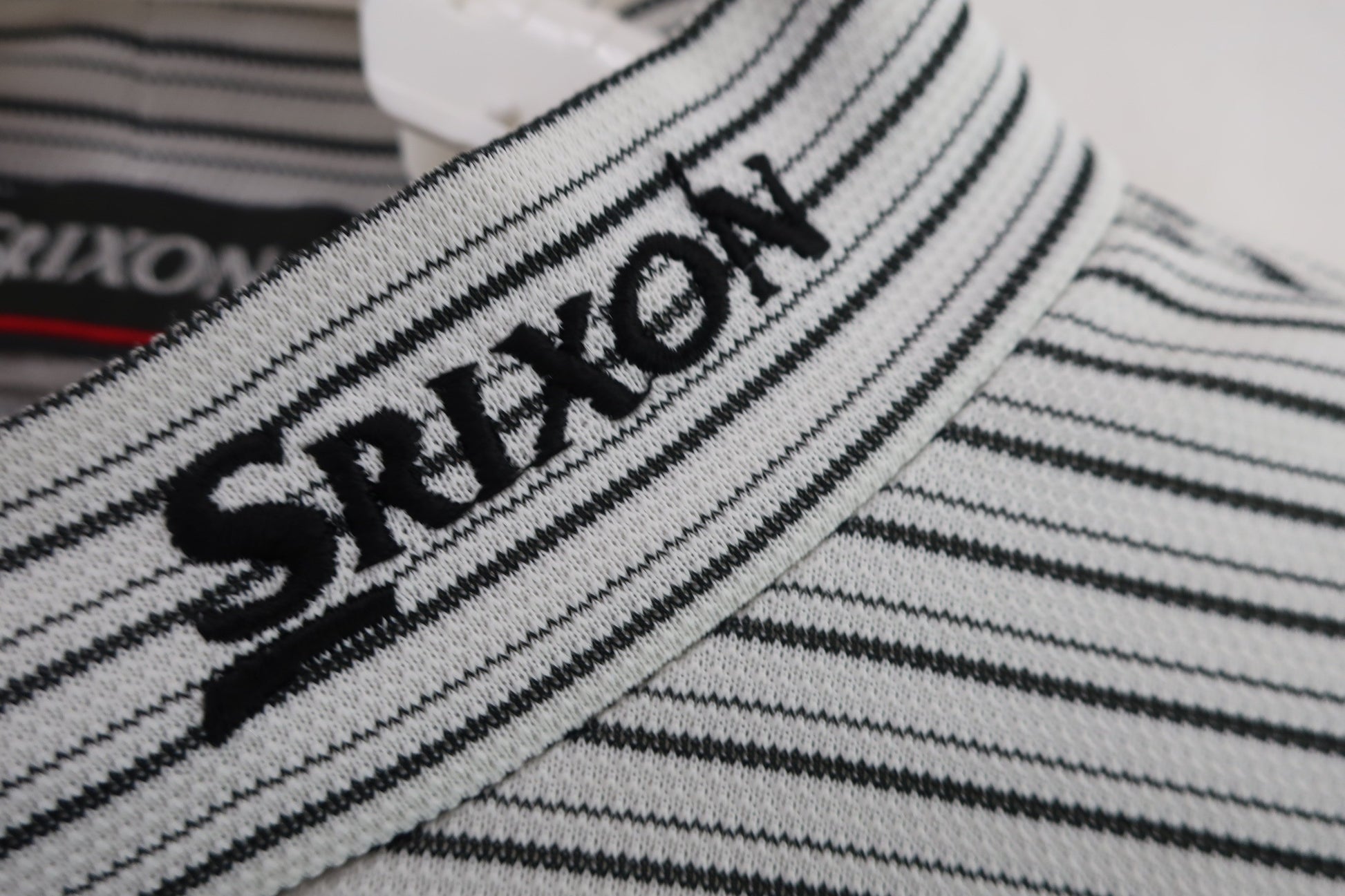 SRIXON(スリクソン) 半袖モックネックシャツ 白黒ボーダー メンズ M B-3