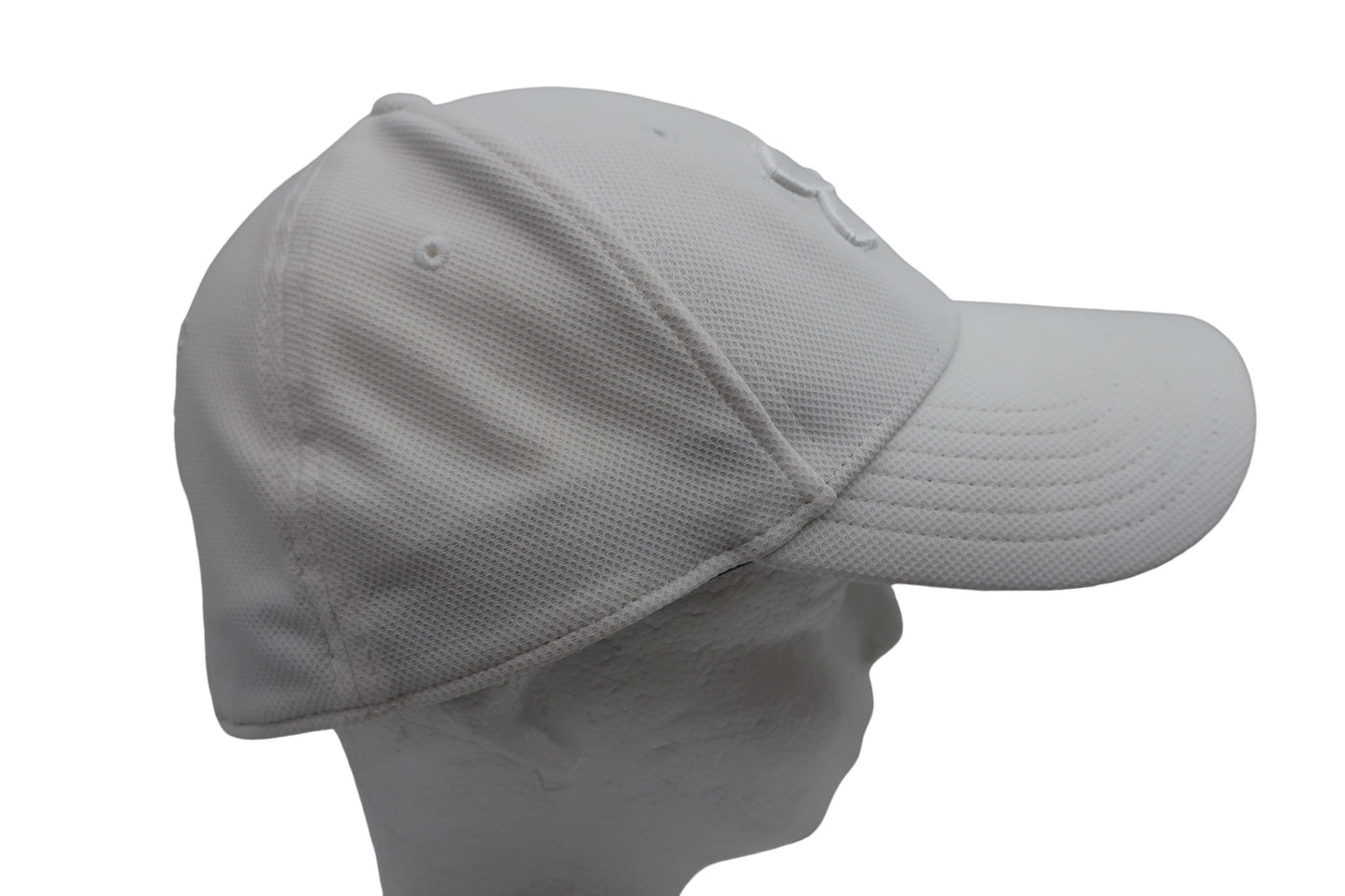 UNDER ARMOUR(アンダーアーマー) キャップ 白 メンズ フリーサイズ B-4