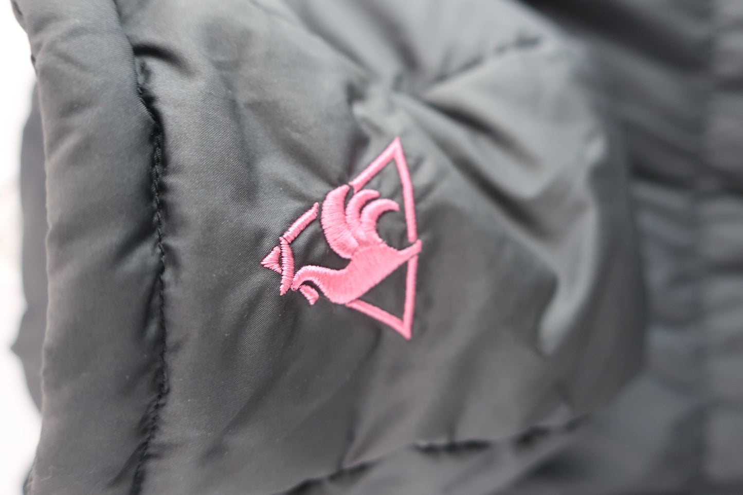 le coq sportif(ルコックスポルティフ) ダウンベスト 黒 レディース L B-6