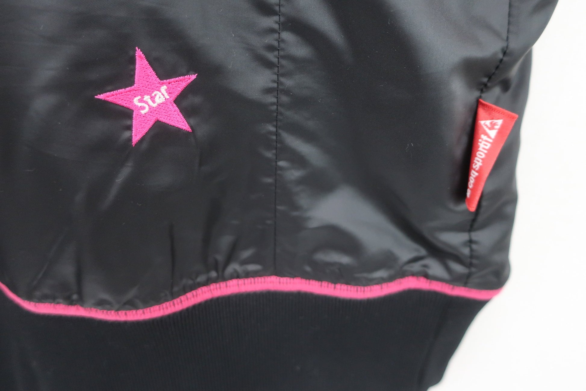 le coq sportif(ルコックスポルティフ) 半袖ナイロンブルゾン 黒地ピンク白 レディース M A-6