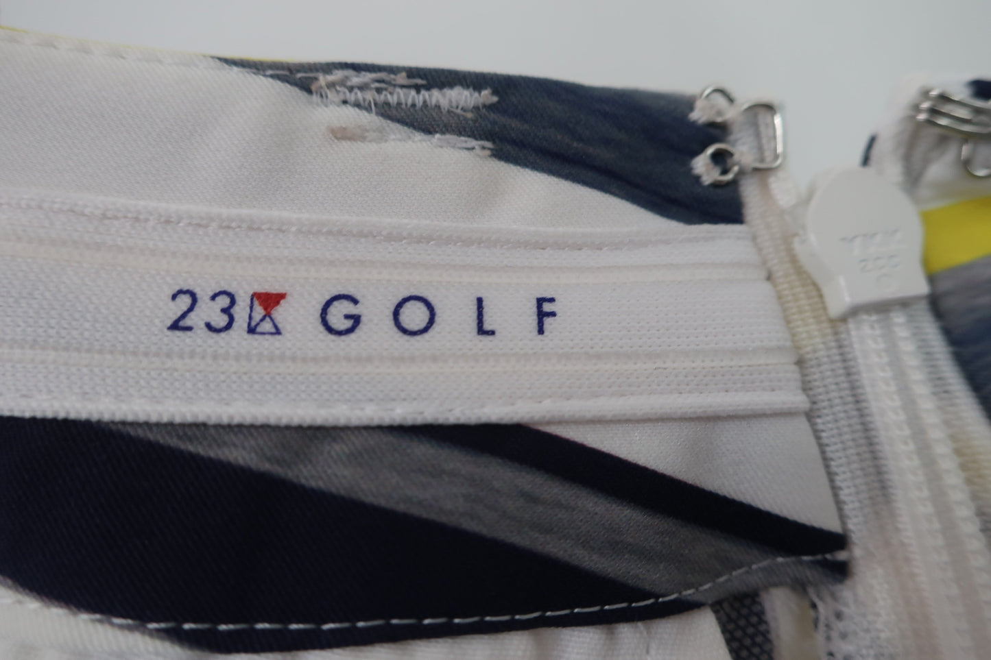 23区 GOLF(23区ゴルフ) スカート 白ネイビー黄色ストライプ レディース 61 A-7