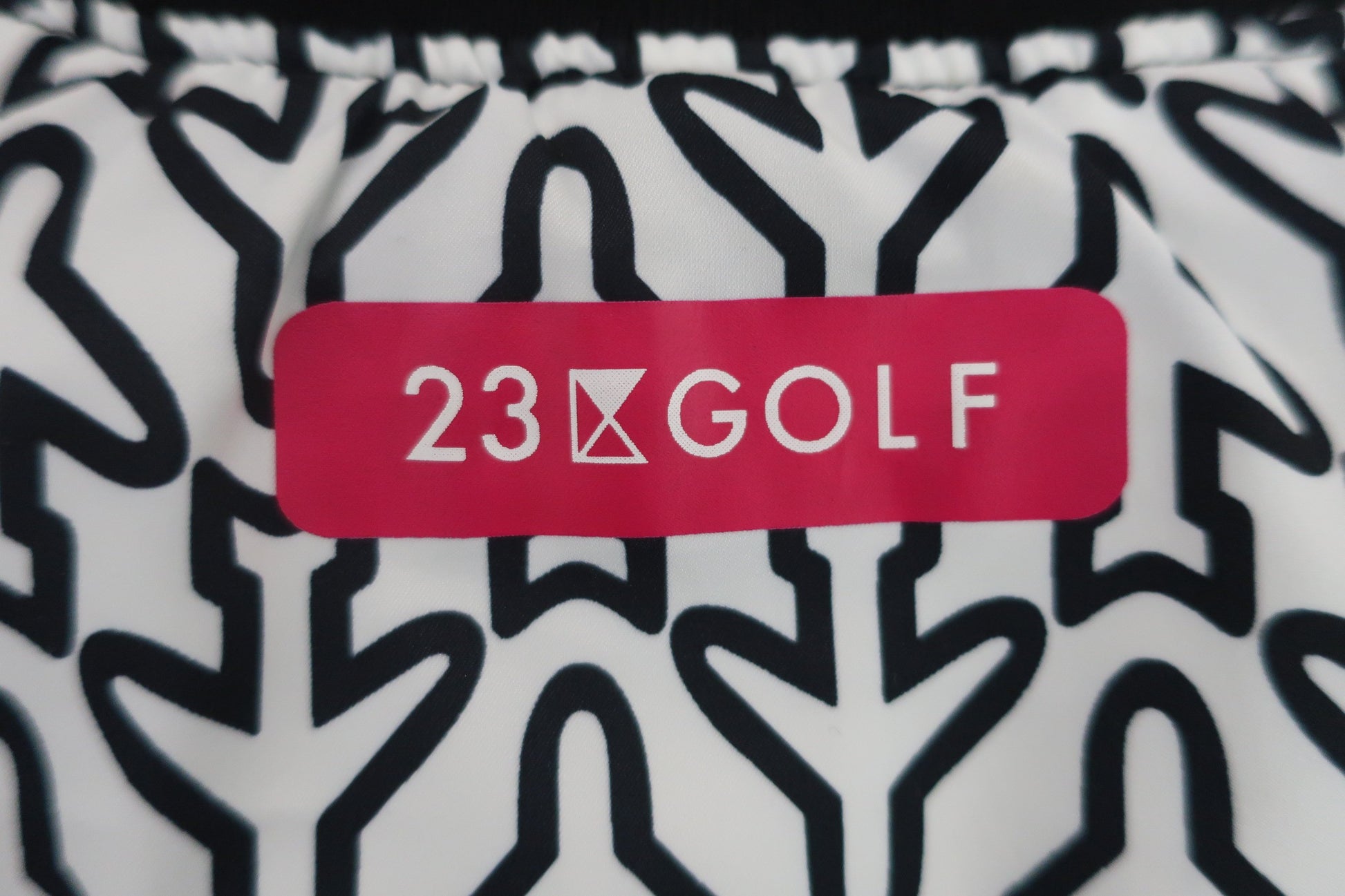23区 GOLF(23区ゴルフ) リバーシブルベスト 黒 / 白黒総柄 レディース 1 A-6