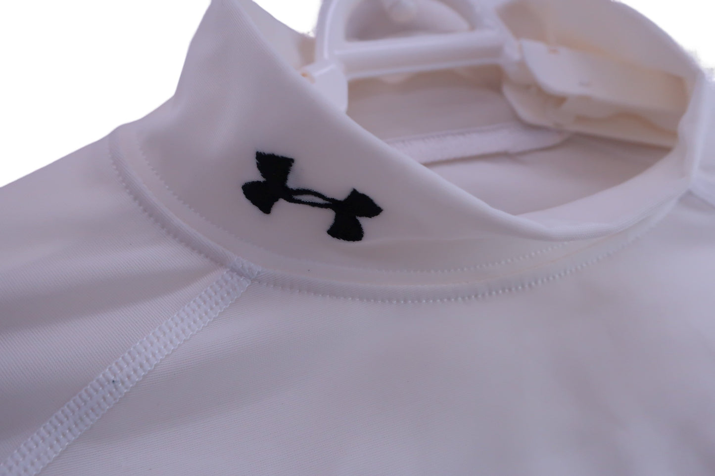 UNDER ARMOUR(アンダーアーマー) 長袖モックネックシャツ 白 レディース M B-2