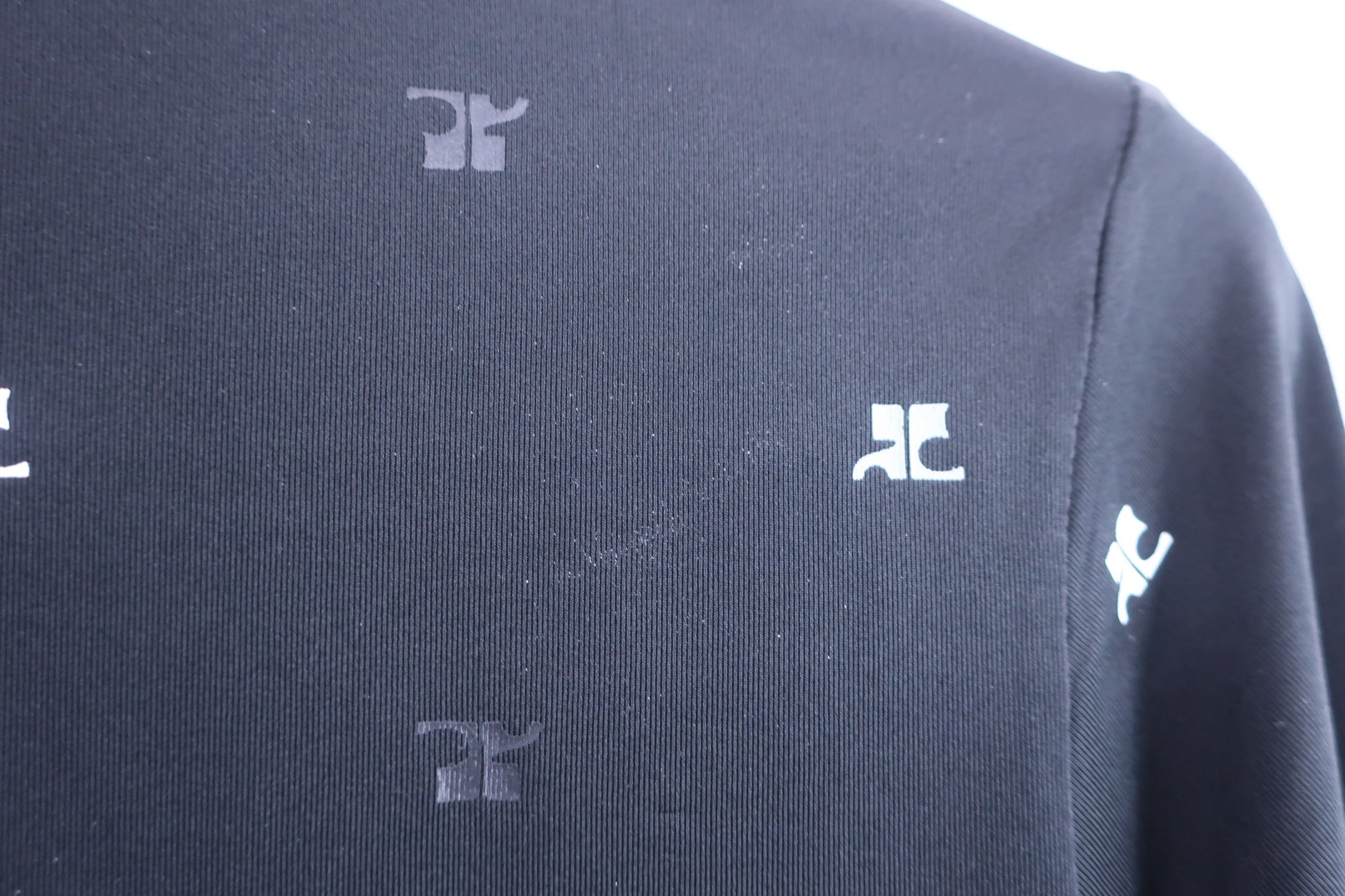 courreges(クレージュ) 長袖モックネックシャツ 黒ロゴ柄 レディース 38 A-6