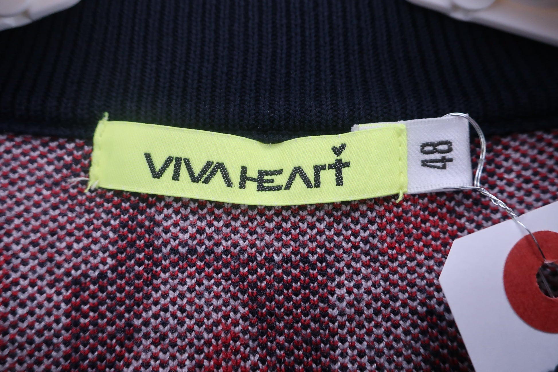 VIVA HEART(ビバハート) セーター 白ネイビー赤総柄 メンズ 48 A-2
