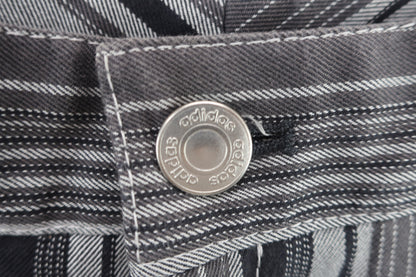 adidas(アディダス) ショートパンツ グレー黒ストライプ レディース M A-2