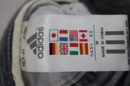 adidas(アディダス) ショートパンツ グレー黒ストライプ レディース M A-5