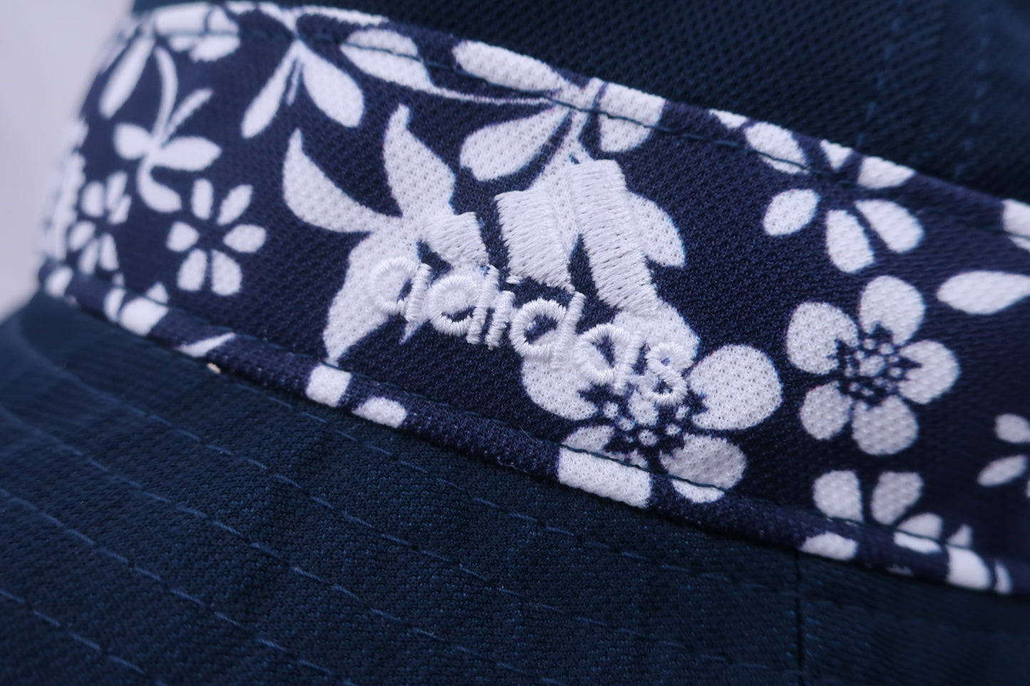 adidas(アディダス) ハット ネイビー花柄 レディース 58cm A-3