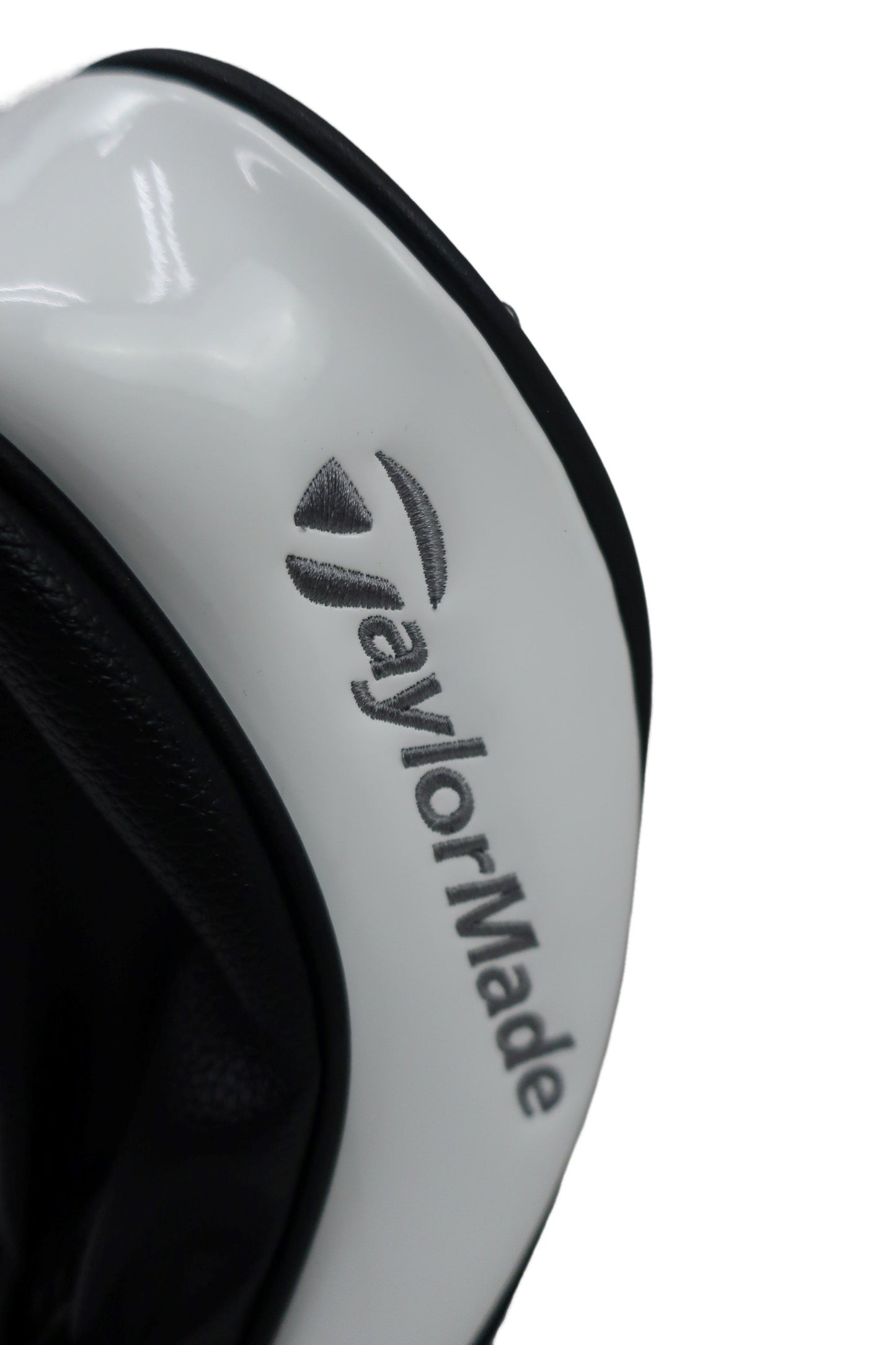TaylorMade(テーラーメイド) ヘッドカバー 白黒 ドライバー用 A-4
