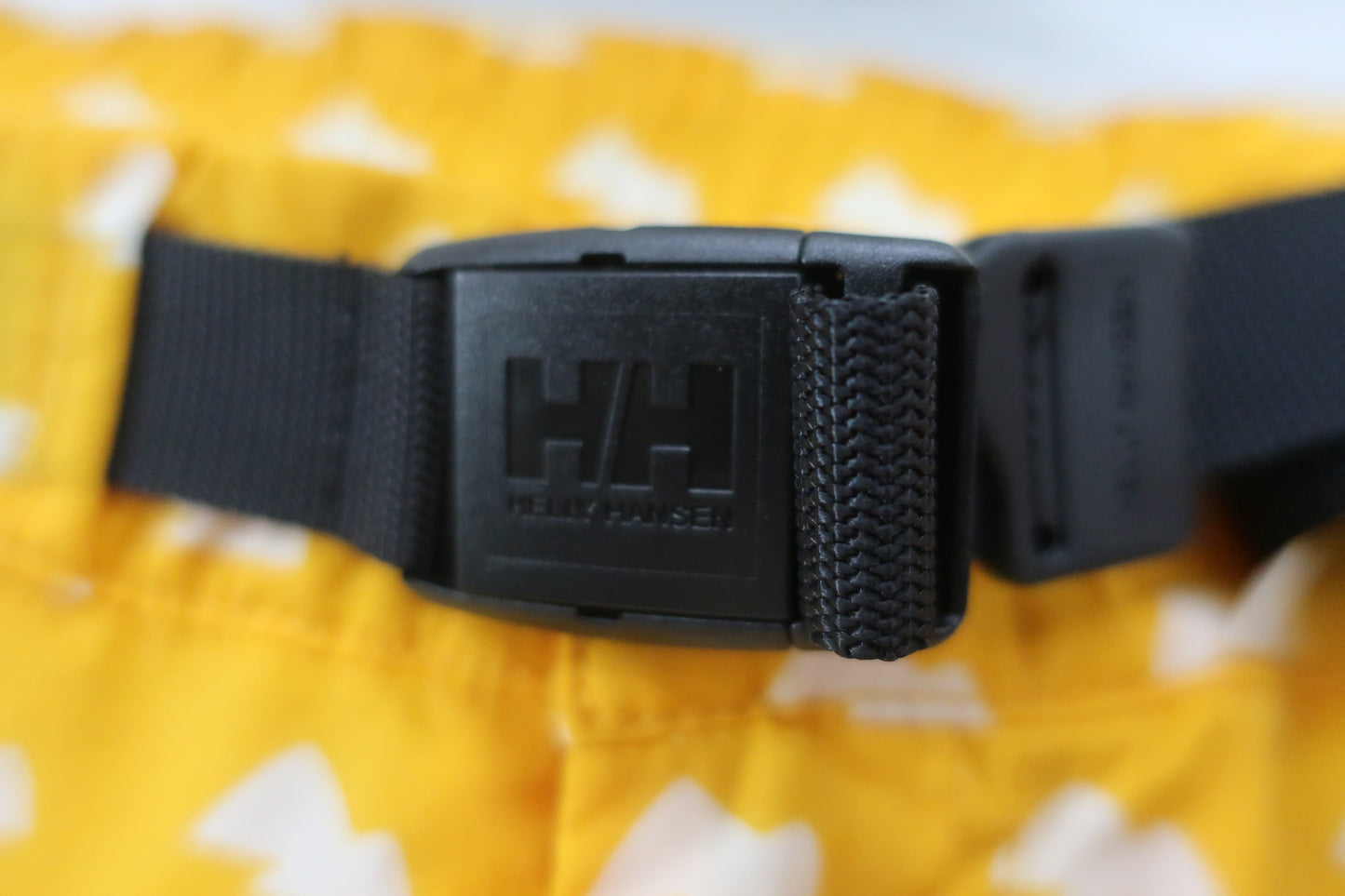 HELLY HANSEN(ヘリーハンセン) ハーフパンツ 黄色 メンズ XL A