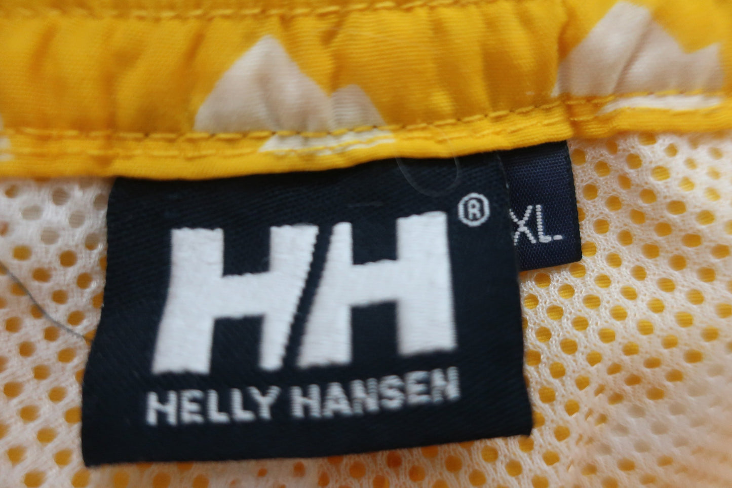 HELLY HANSEN(ヘリーハンセン) ハーフパンツ 黄色 メンズ XL A
